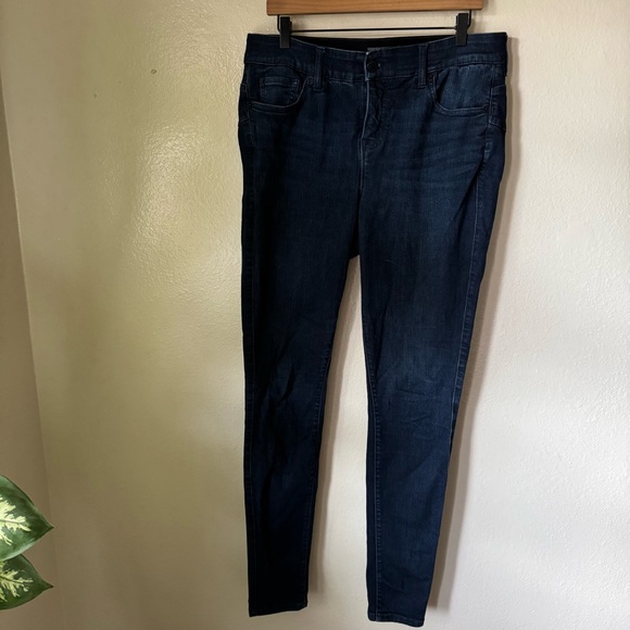 Torrid | Extra Tall Bombshell Skinny Premium Stretch High-Rise Jeans - Picture 2 of 7